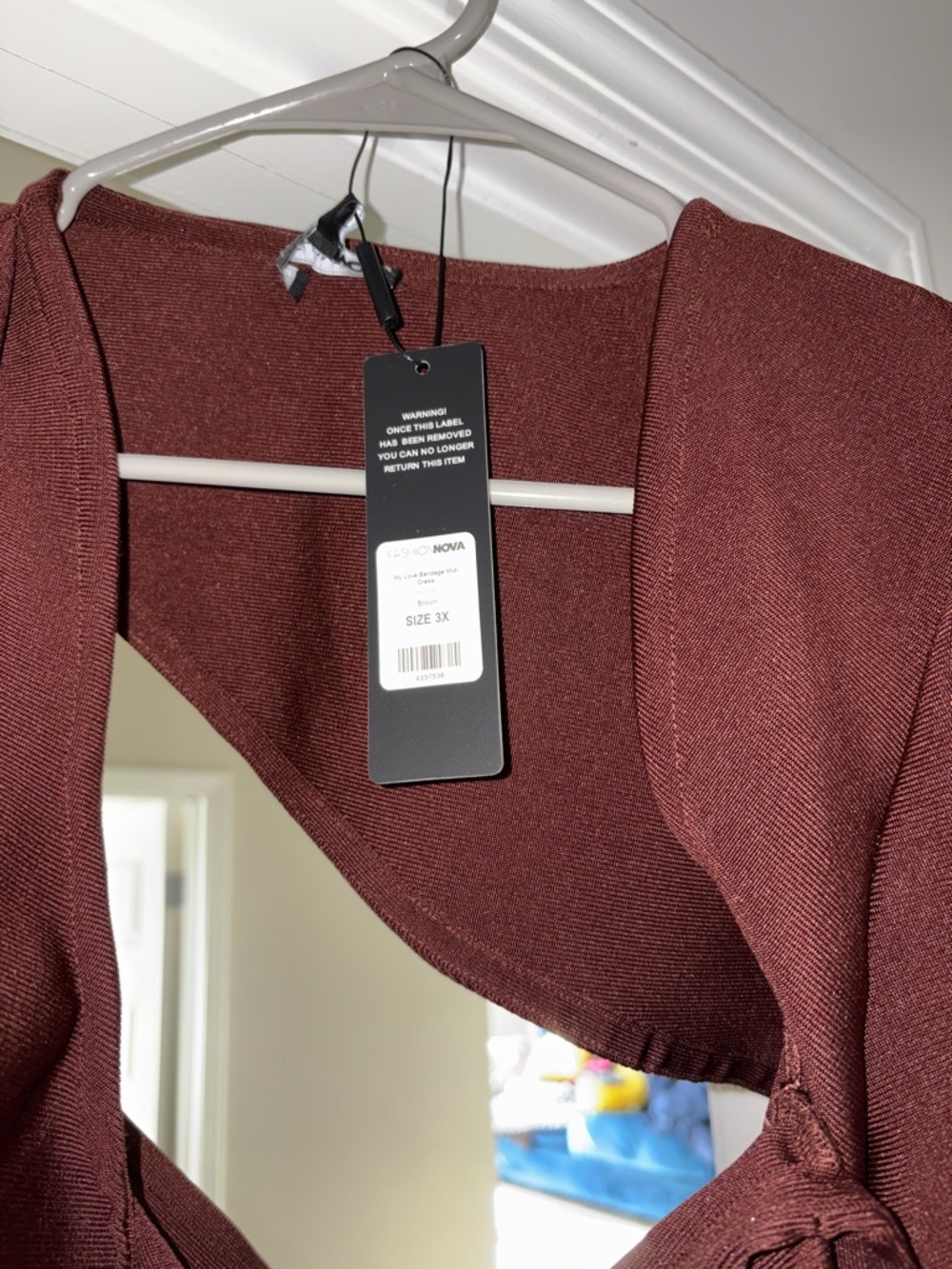 Elegant Chocolate Brown Cutout Long Sleeve Dress - Picture 2 of 4